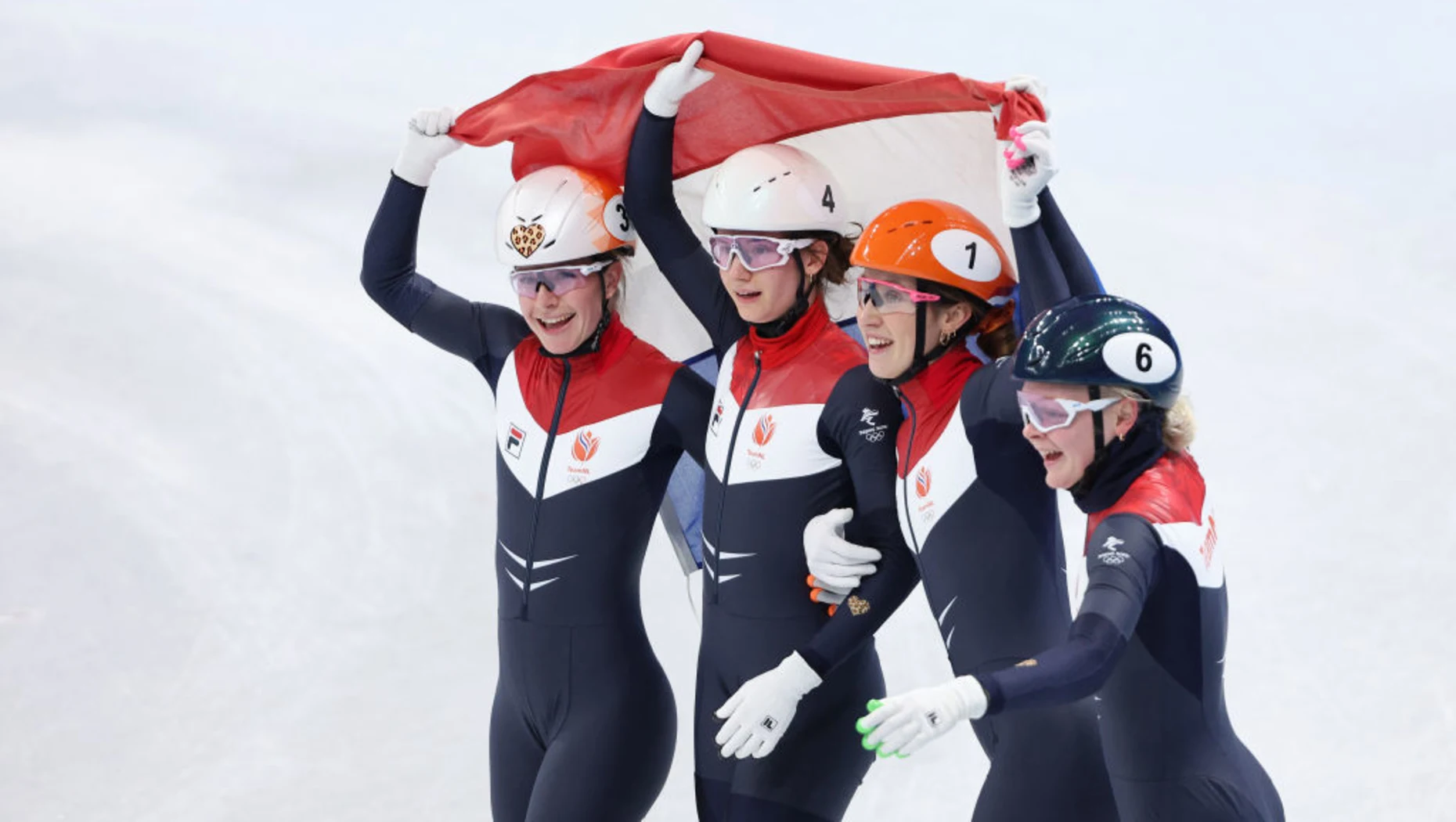 Gold and Olympic record for Netherlands in Beijing 2022 short track women’s 3000m relay